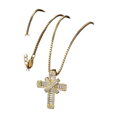 Colgante de Cruz con Circonitas y Cadena, Acero Inoxidable