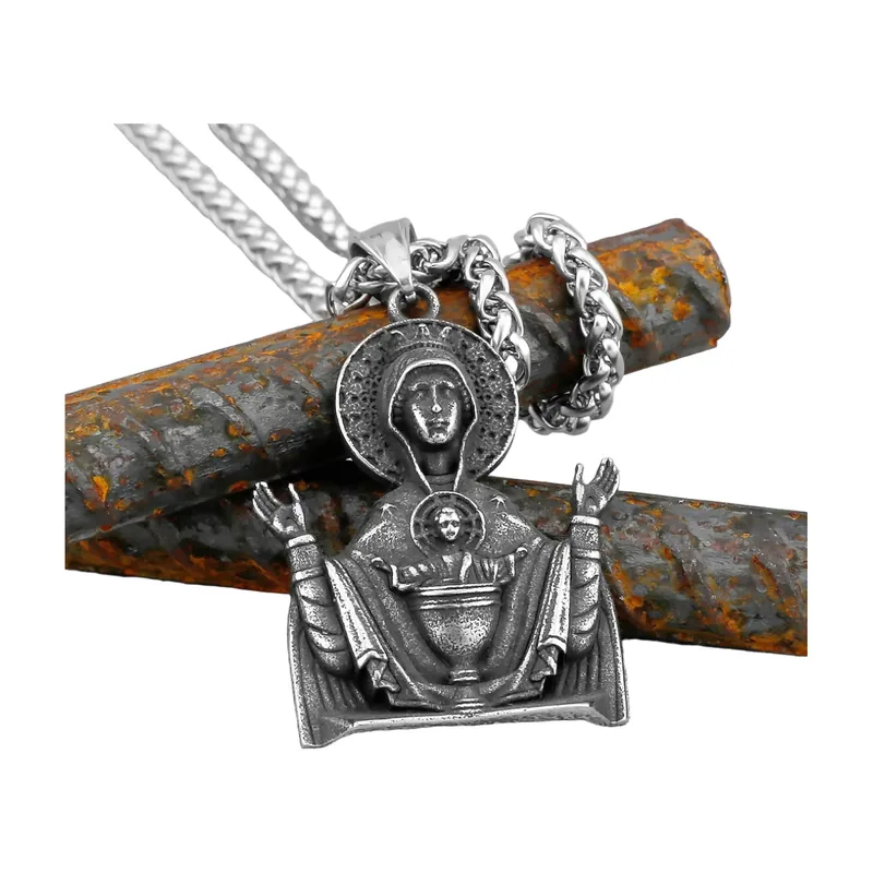 Pendente Figura Religiosa Gotica con Teschio e Calice, Acciaio Inossidabile