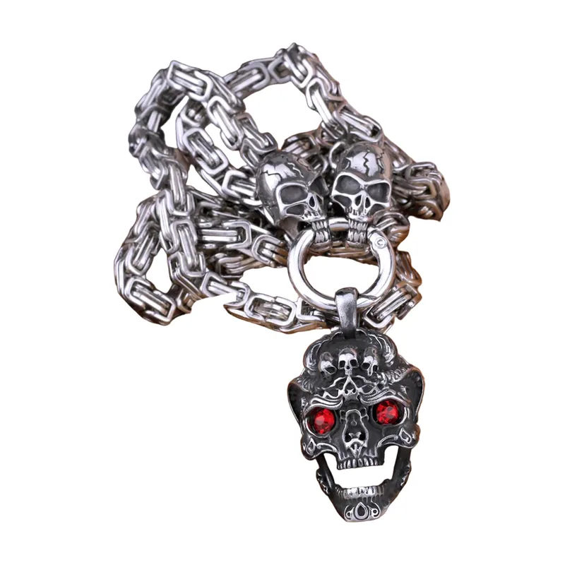 Totenkopf Anhänger mit roten Steinen, Edelstahl