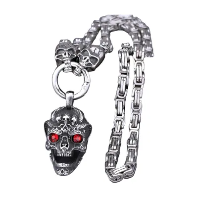 Pendentif Tête de Mort Gothique avec Pierres Rouges, Acier Inoxydable