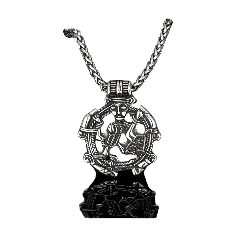 Pendente Loki con Rune e Catena a Corda, Acciaio Inossidabile