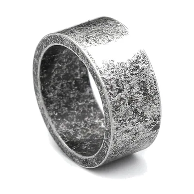 Breiter Herrenring mit Antik-Finish aus Edelstahl