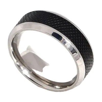 Anillo de banda texturizado con inserto negro, acero inoxidable