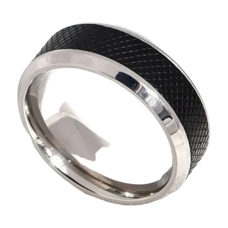 Anillo de banda texturizado con inserto negro, acero inoxidable