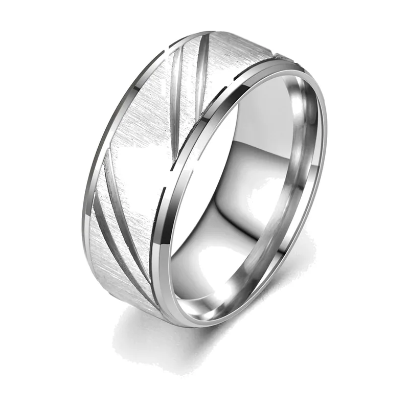 Gebürsteter Edelstahlring mit diagonalem Slash-Design