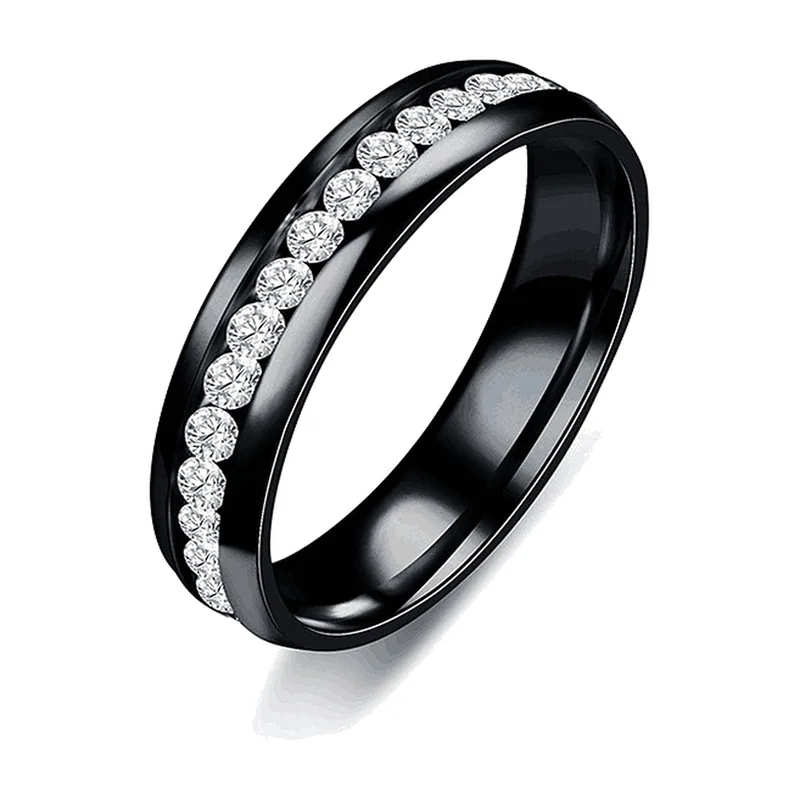 Schwarzer Ring mit klaren Zirkonia-Steinen aus Edelstahl