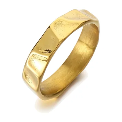 Anillo Martillado en Tono Dorado, Acero Inoxidable