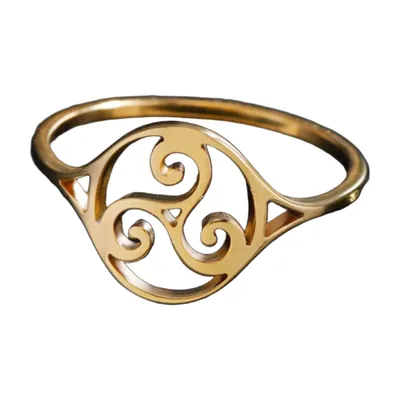 Triskele Ring mit Triple Spiral, Keltischer Knoten, Edelstahl