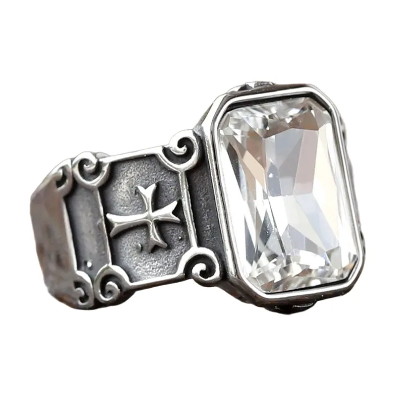 Anello Sigillo Gotico con Croce e Zirconia, Acciaio Inossidabile