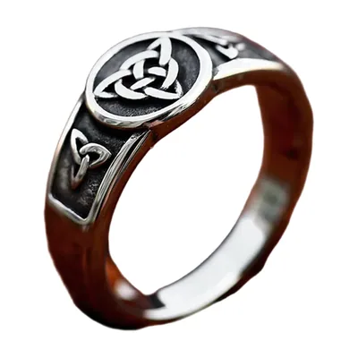 Anillo de Nudo Celta con Motivo Triquetra, Acero Inoxidable
