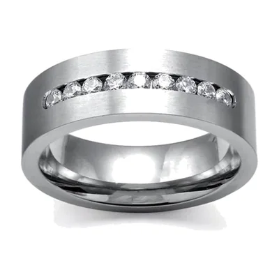 Anillo con Motivo de Corazón y Zirconia, Acero Inoxidable
