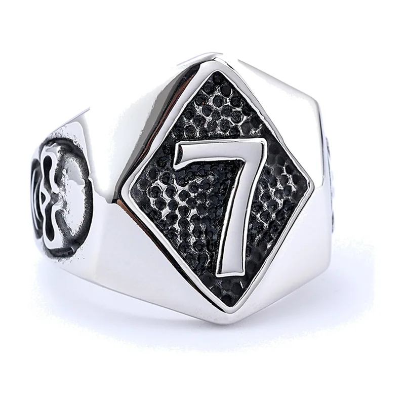 Anello con Teschio e Motivo Rombo Numero 7, Acciaio Inossidabile