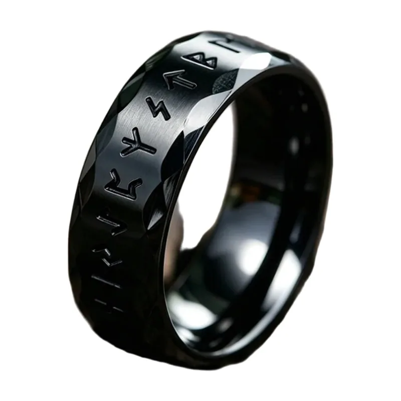 Anello Vichingo di Odino con Rune e Texture Martellata, Acciaio Inossidabile Nero